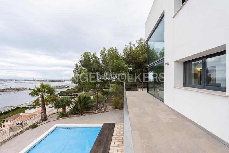 Foto 9c968eeb-ea96-4d18-96e5-99aabfa71a86. Lloguer casa amb calefacció piscina a Bonavista-Lago San Lorenzo Cullera