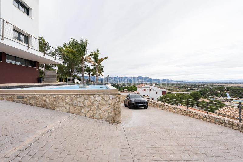 Foto e174f836-4fa6-4658-9b28-22052da0b02d. Lloguer casa amb calefacció piscina a Bonavista-Lago San Lorenzo Cullera