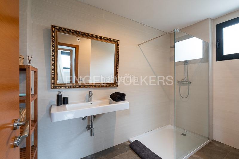 Foto f25907ff-4400-40a0-852f-8836c9d02f14. Lloguer casa amb calefacció piscina a Bonavista-Lago San Lorenzo Cullera