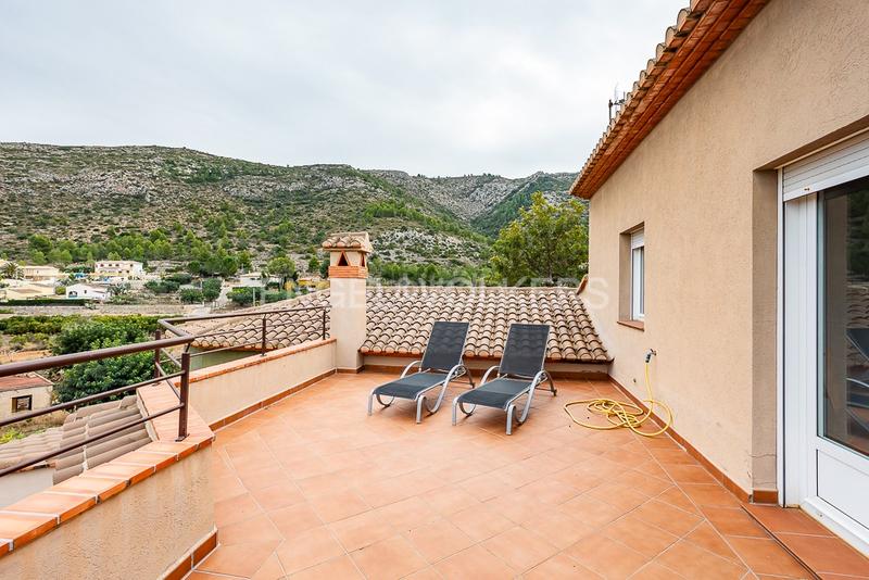 Foto e98d0675-ab87-43d9-923e-584ae049e454. Casa villa exclusiva en monte solana en Pedreguer