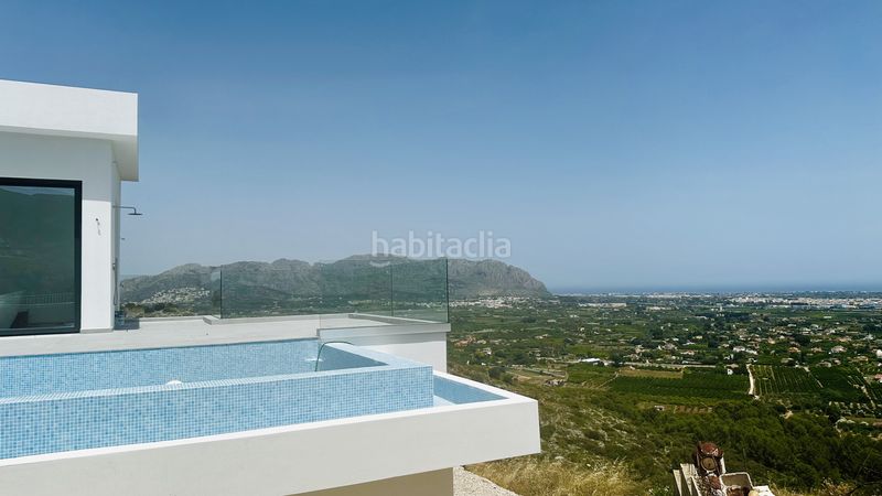 Foto a8a92f2e-e810-4ba2-ae43-c9d65f5a52bc. Casa amb calefacció aparcament piscina a Pedreguer