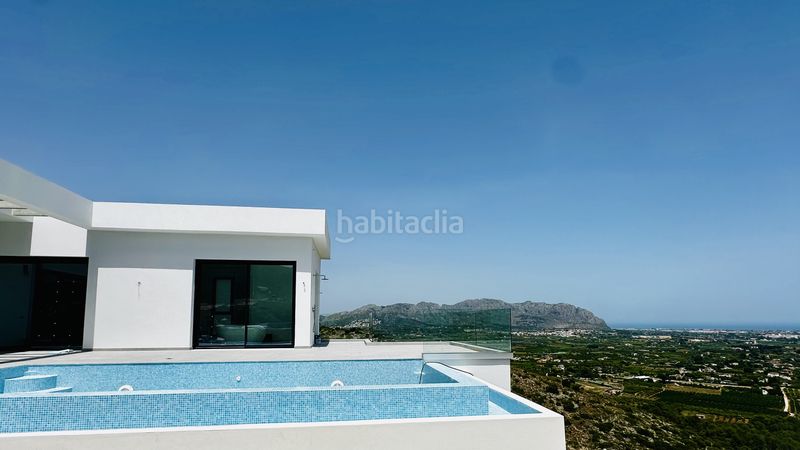 Foto b608b3f4-50a9-43ed-8bd7-67d438e06091. Casa amb calefacció aparcament piscina a Pedreguer