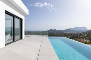 Haus in Monte Solana. Fantástica villa de lujo con vistas de ensueño despejadas
