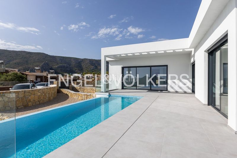 Foto 095926f9-9e30-401d-87e3-fec6391c00ba. Casa amb calefacció aparcament piscina a Monte Solana Pedreguer