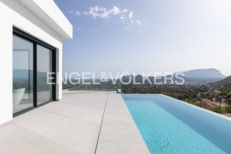 Foto 8279260c-b945-4f34-ab56-bf4c25f922ab. Casa amb calefacció aparcament piscina a Monte Solana Pedreguer