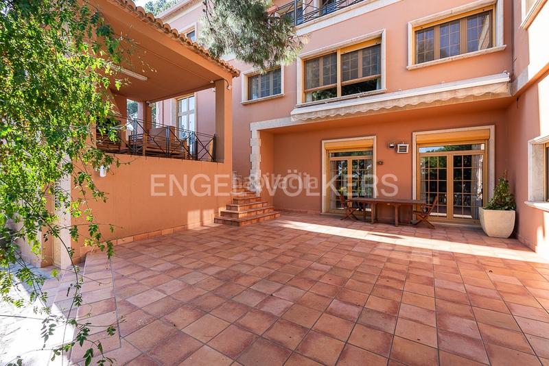 Foto 2fa53e12-16f7-44bf-a66e-569c17e9a639. House with heating parking pool in Centro-El Castillo Sagunt