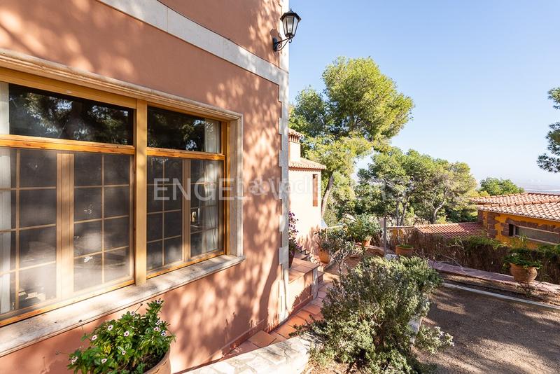 Foto 6455a947-9824-480d-a35c-4d149cadf54d. House with heating parking pool in Centro-El Castillo Sagunt