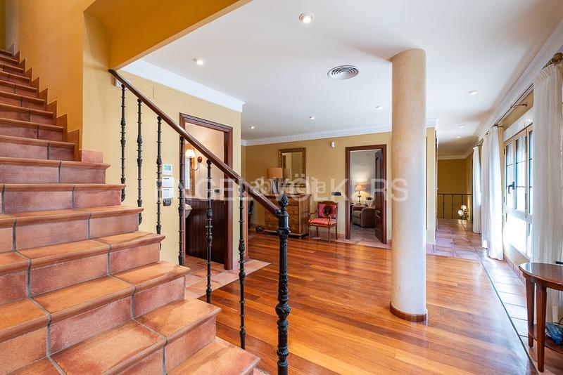 Foto 7fdbfebc-9dc1-4532-b7df-77b1a1dc4984. House with heating parking pool in Centro-El Castillo Sagunt