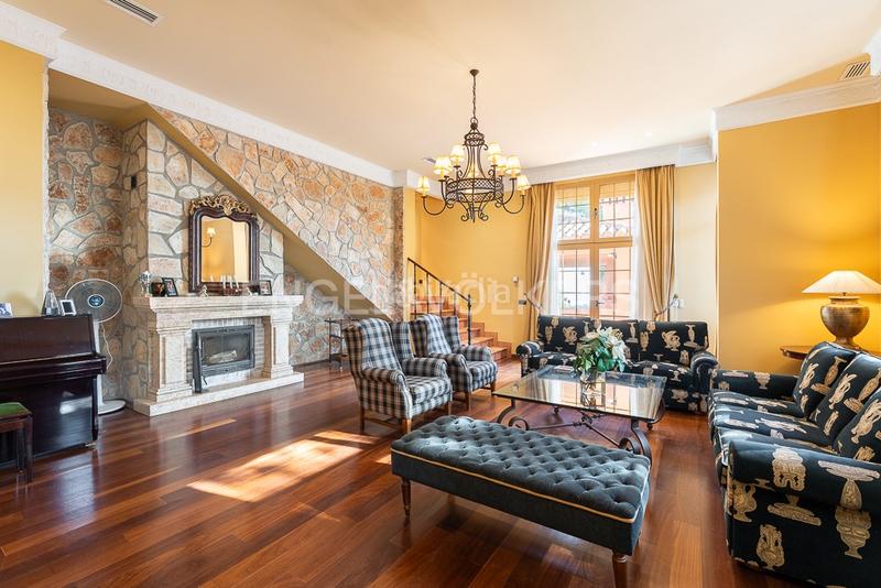 Foto 8c9e0879-f7df-483e-905e-b0ca85b93e7f. House with heating parking pool in Centro-El Castillo Sagunt