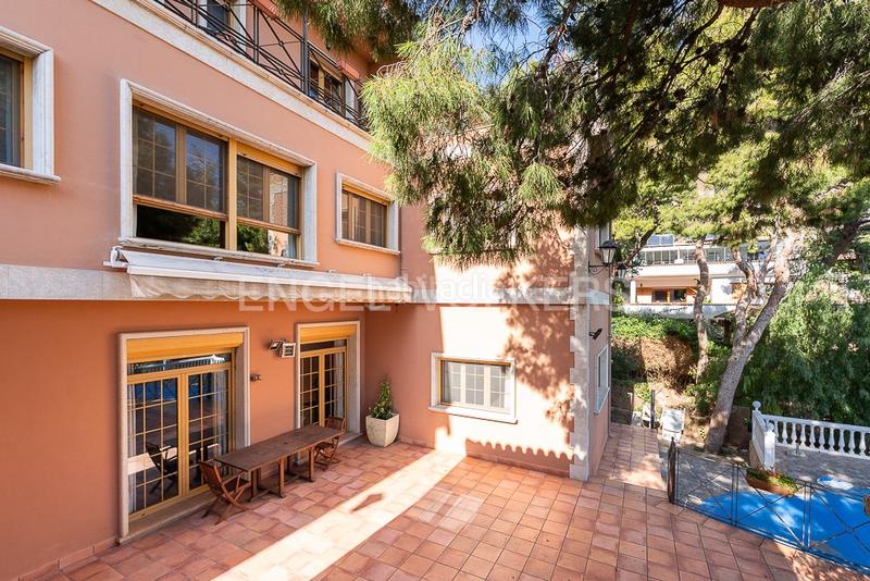 Foto 97cd561a-f5b3-4763-960e-b197e2571d04. House with heating parking pool in Centro-El Castillo Sagunt