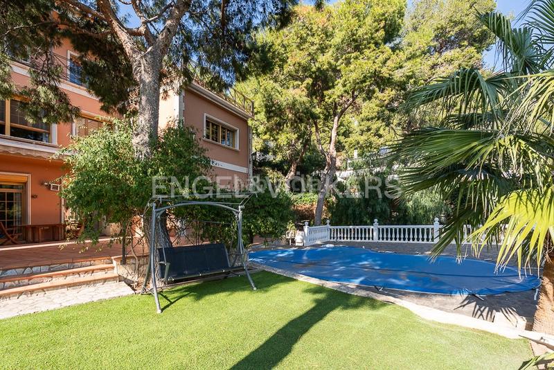 Foto a5f39f2a-5d88-4ca0-ae92-96ab77549039. House with heating parking pool in Centro-El Castillo Sagunt