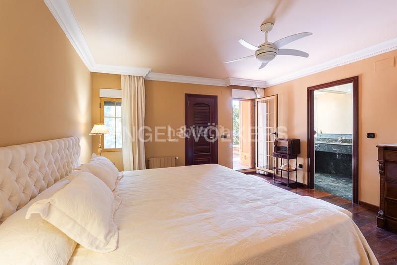 Foto b3953a3d-d851-44a6-bb76-a8198a12df3d. House with heating parking pool in Centro-El Castillo Sagunt