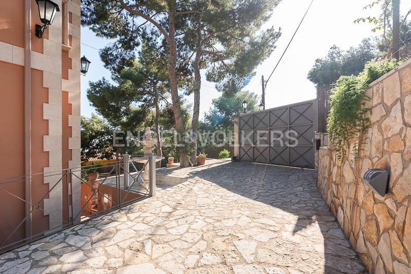 Foto e6f2b45c-4ea7-416a-a03c-2c842ea53cae. House with heating parking pool in Centro-El Castillo Sagunt