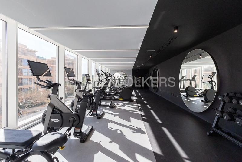 Foto 44d19485-f690-4b47-b1eb-d617d9ed9f08. Apartamento  con terraza en torre ikon en Valencia