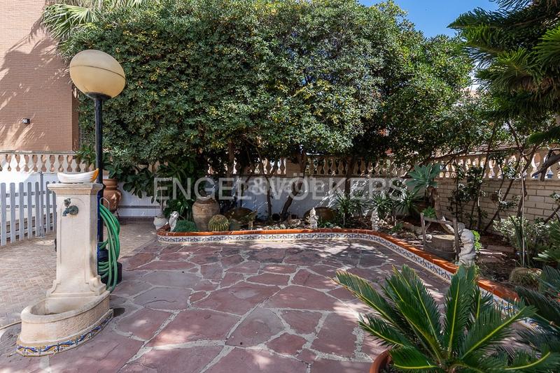 Foto a44c7c5f-5b9f-4842-87e9-db0c419f370c. Casa magnífica casa con piscina privada junto al mar en Sueca
