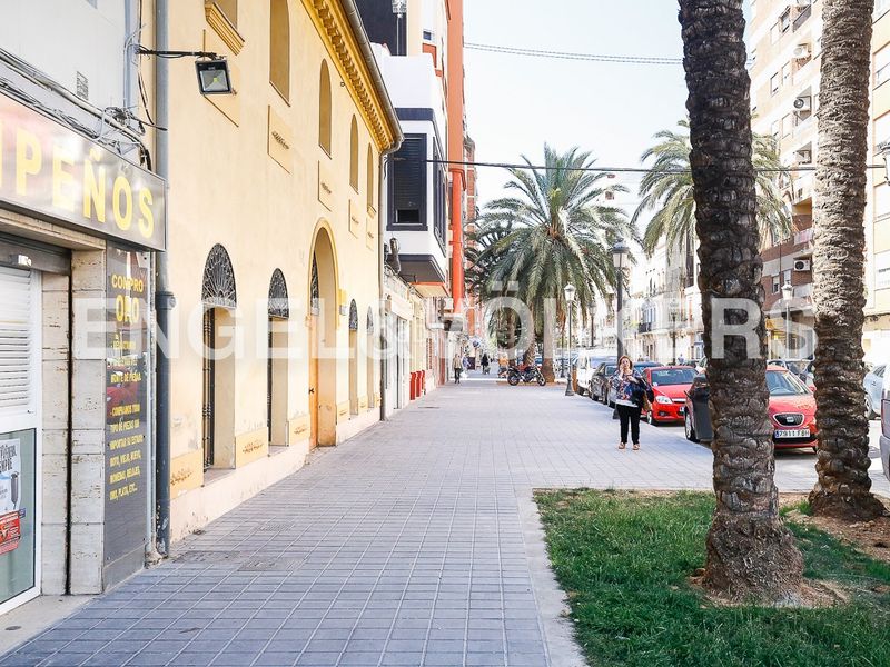 Foto 0a03bc87-1e6f-4de4-87c2-b12d51130496. Casa amb calefacció a El Cabanyal-El Canyamelar Valencia