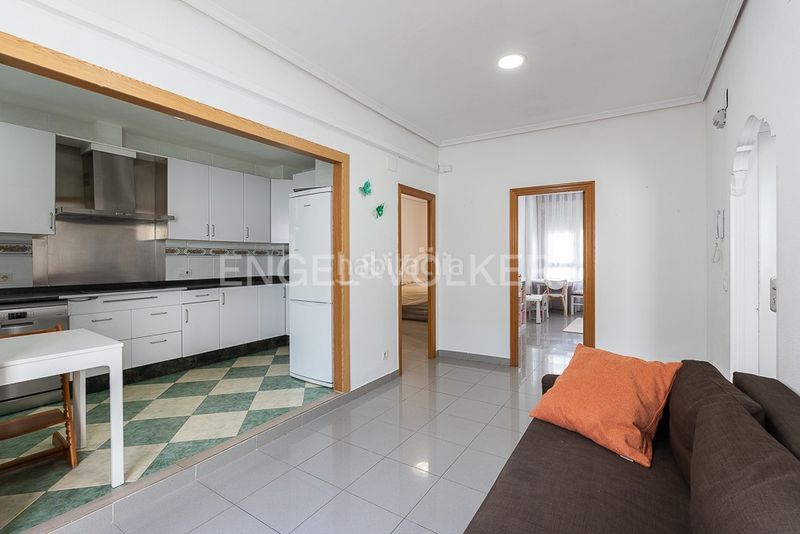 Foto 17b4fa56-67da-4130-adad-0924279483fc. Casa amb calefacció a El Cabanyal-El Canyamelar Valencia