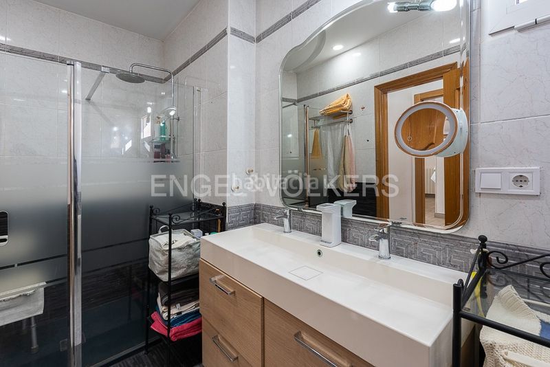 Foto 1fc89cf9-bc7f-4425-8f47-28e2d290de11. Casa amb calefacció a El Cabanyal-El Canyamelar Valencia