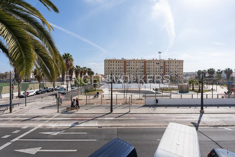 Foto 4638c9d4-9f71-4bb5-a11a-97e9a6916d3a. Casa amb calefacció a El Cabanyal-El Canyamelar Valencia
