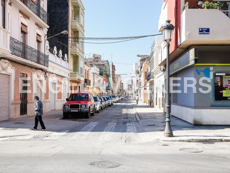 Foto 6b7dd957-8db8-4b2a-8b63-6a595264ebfa. Casa amb calefacció a El Cabanyal-El Canyamelar Valencia