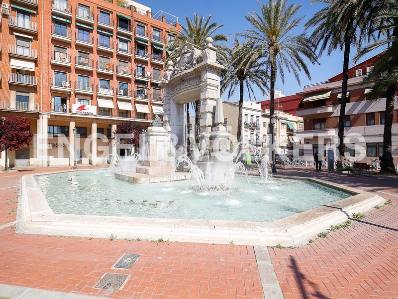 Foto 72681969-1a1f-4d3b-b4c7-89a73ae919e7. Casa amb calefacció a El Cabanyal-El Canyamelar Valencia