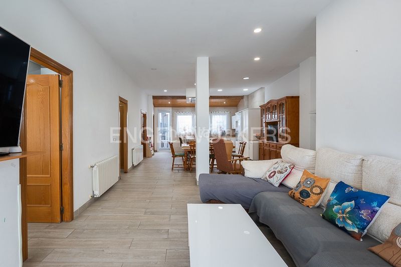 Foto 8aa5abe7-6f1f-4e91-8be8-d506766c5732. Casa amb calefacció a El Cabanyal-El Canyamelar Valencia