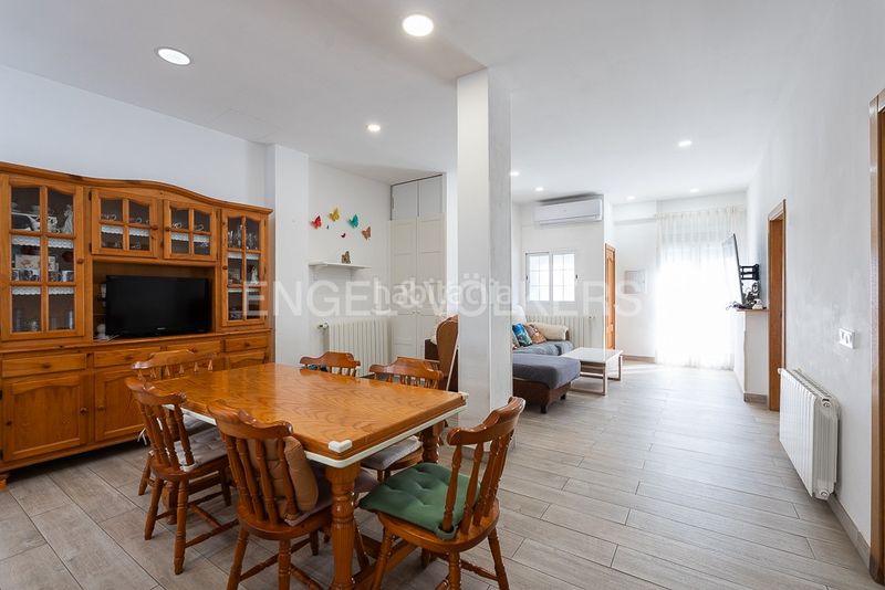 Foto 8eb440db-15ec-48d9-ab3c-38cfeb061ea4. Casa amb calefacció a El Cabanyal-El Canyamelar Valencia