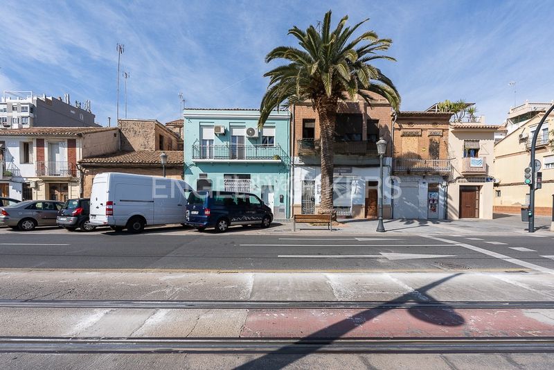 Foto 93767aeb-8062-44a7-b0b1-a157fd006172. Casa amb calefacció a El Cabanyal-El Canyamelar Valencia