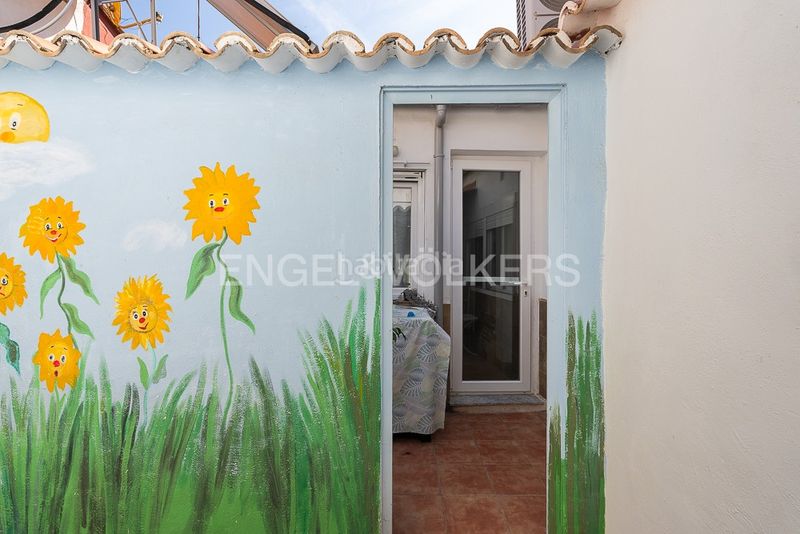 Foto a36cdafe-fca7-47c4-90e1-358c91b8da2b. Casa amb calefacció a El Cabanyal-El Canyamelar Valencia