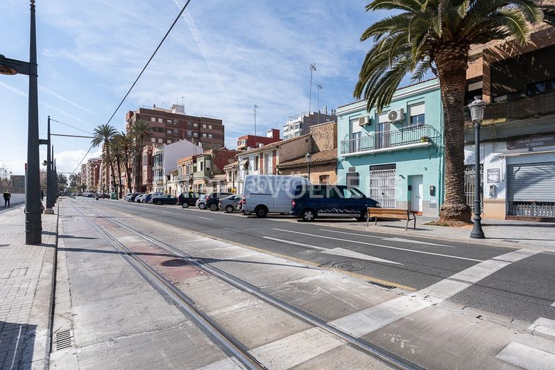 Foto bb136678-0903-4fcd-b2a9-e4034eb499f2. Casa amb calefacció a El Cabanyal-El Canyamelar Valencia