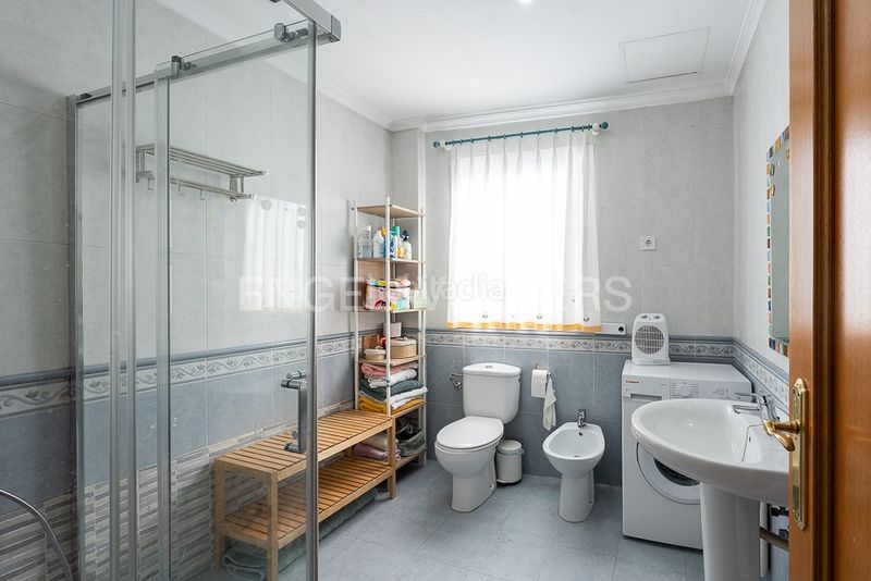 Foto e0fe2dfb-55c9-4c75-8ec2-fa4a7d0fcae9. Casa amb calefacció a El Cabanyal-El Canyamelar Valencia