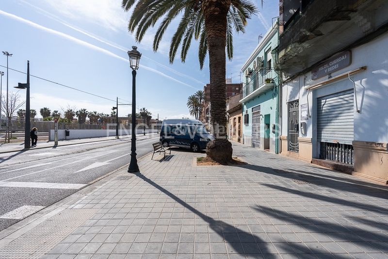 Foto e489805a-0ee8-4c2a-b6da-5f1c76d33735. Casa amb calefacció a El Cabanyal-El Canyamelar Valencia