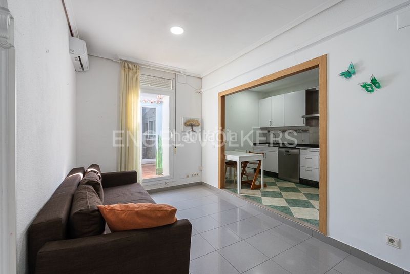 Foto eb668e51-7f99-45f0-8b72-89e6abe3c48f. Casa amb calefacció a El Cabanyal-El Canyamelar Valencia