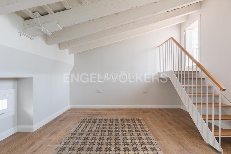 Foto 193b825d-7da4-4ca2-b769-075bdc347a7d. Àtic amb calefacció a El Mercat Valencia