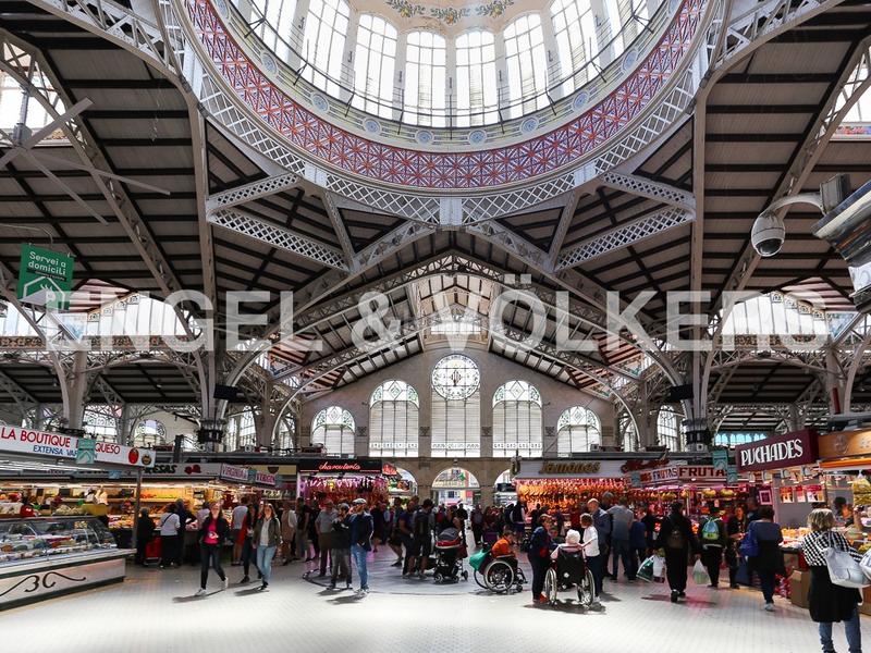 Foto 1df5a674-54b3-4023-9067-62fea8c9f069. Àtic amb calefacció a El Mercat Valencia