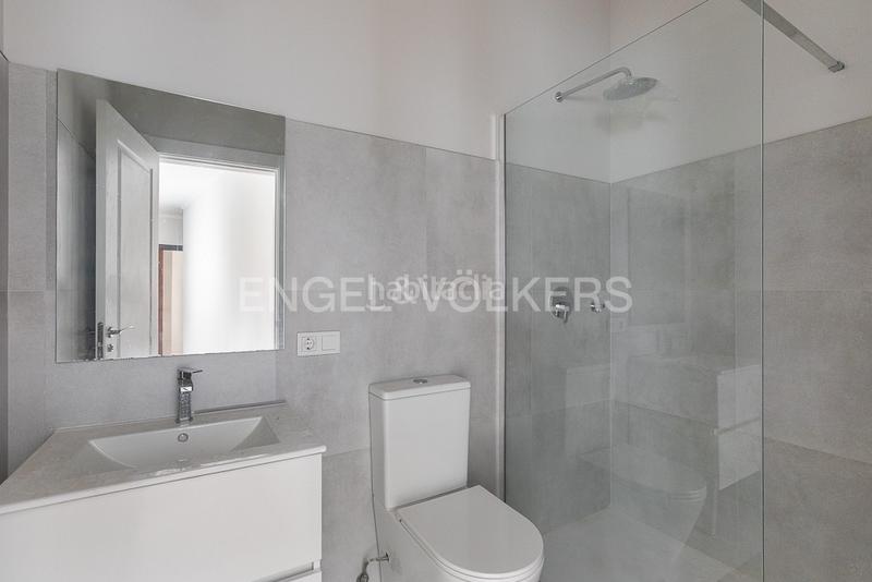 Foto ac2c09df-dbbb-451b-8eca-802effddbd9b. Àtic amb calefacció a El Mercat Valencia