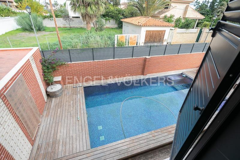 Foto 11fe7294-d73c-4105-a507-166544c16d10. Maison avec chauffage parking piscine dans Corinto-Almardà Sagunt