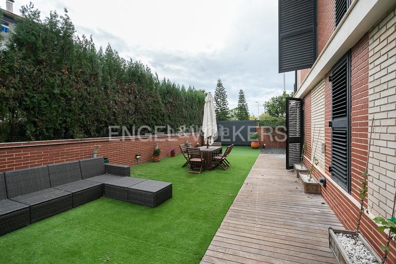 Foto 2ed1c57b-279e-4cc5-9d46-eb22d2de1a16. Maison avec chauffage parking piscine dans Corinto-Almardà Sagunt