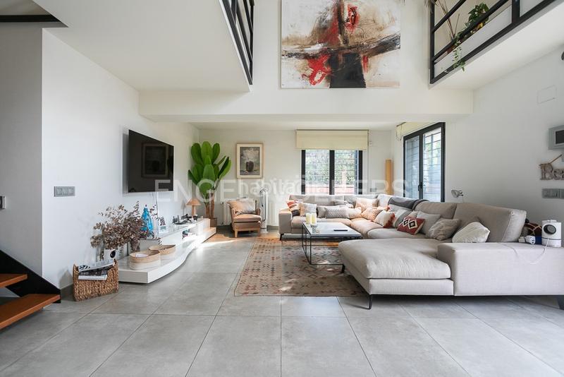 Foto 635d3e38-7420-4619-b146-6fad678f59d5. Maison avec chauffage parking piscine dans Corinto-Almardà Sagunt