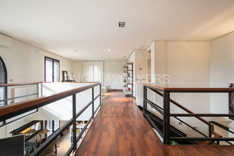 Foto 800abda8-4864-45de-9fe7-60c51ef82fc0. Maison avec chauffage parking piscine dans Corinto-Almardà Sagunt