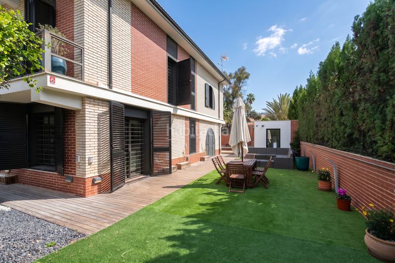 Foto a0666fb1-bb5a-4e06-b6be-24a77cb4ccd2. Casa amb calefacció aparcament piscina a Corinto-Almardà Sagunt