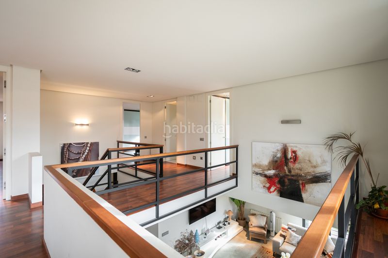 Foto b60f8b45-15c3-490e-9378-aae583f6a2f3. Casa amb calefacció aparcament piscina a Corinto-Almardà Sagunt