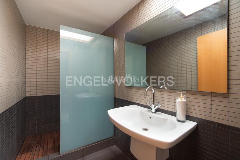 Foto 1db1e1f0-ba82-4889-8a06-0a2b4796d5c7. House with heating parking in Onda