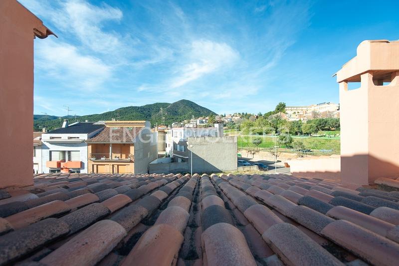 Foto 25d48dc3-f88a-44dd-9c99-4addfff434c3. House with heating parking in Onda