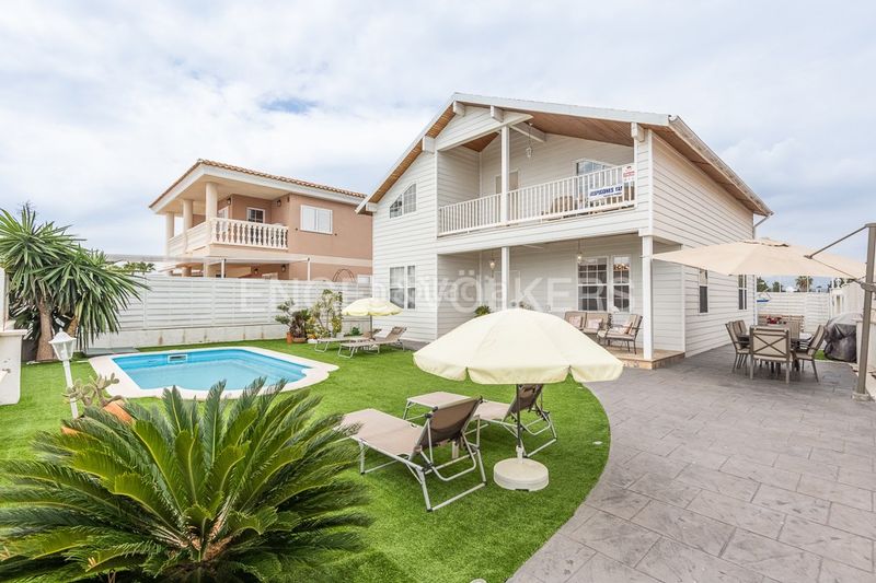 Foto f7cf9842-fa74-4333-8c1e-a36104ab13e5. Casa amb calefacció aparcament piscina a La Torre-Playa de Chilches Moncofa