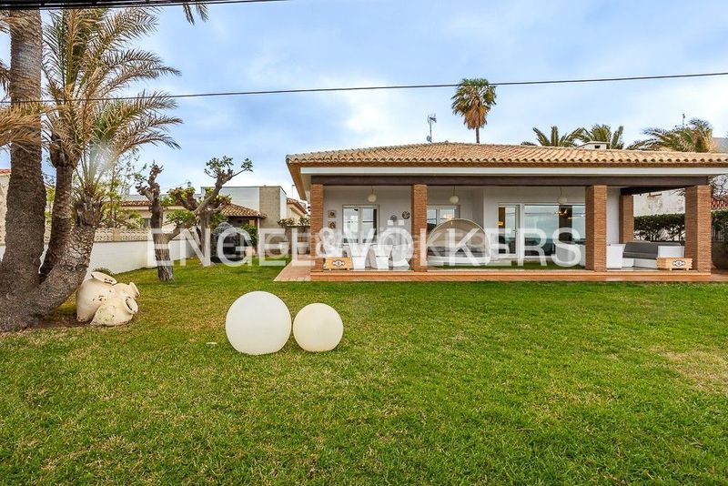 Foto 6460a028-c5d1-46ea-aa97-427c9168e073. Casale con riscaldamento parcheggio in Les Bassetes - El Marjal Dénia