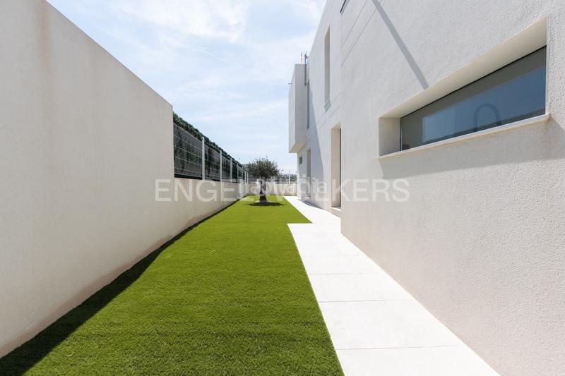 Foto 440b7e61-7ff7-4eab-966e-5f0017153ffc. Casa moderna villa de lujo en torre en conill en Torre en Conill-Cumbres de San Antonio Bétera