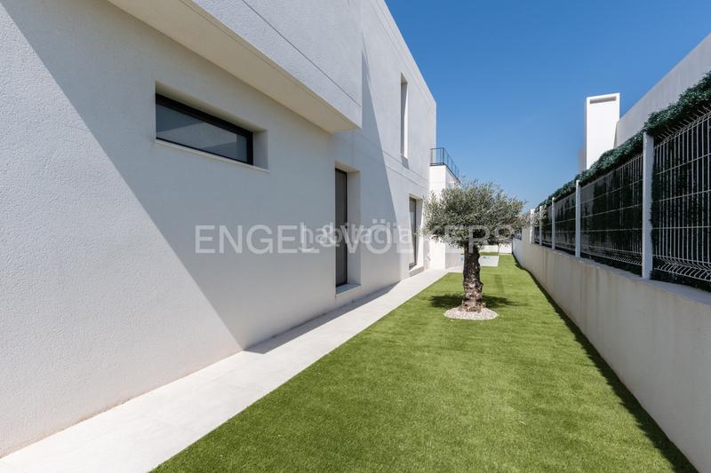 Foto b39bff67-65c6-48ed-9329-a27c41cf7473. Casa moderna villa de lujo en torre en conill en Torre en Conill-Cumbres de San Antonio Bétera