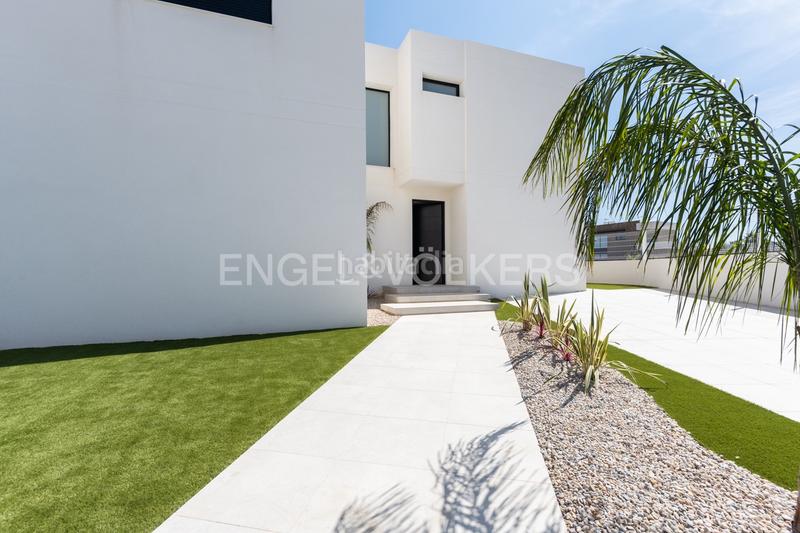 Foto b40f4964-36ef-4c9e-a664-978b77f45642. Casa moderna villa de lujo en torre en conill en Torre en Conill-Cumbres de San Antonio Bétera