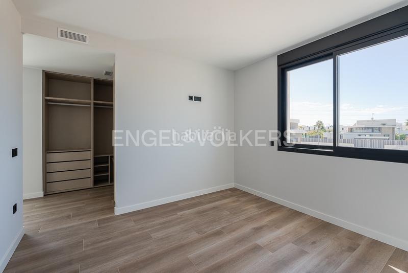 Foto c6bd7952-624d-45cc-9904-3edc3f974f0c. Casa moderna villa de lujo en torre en conill en Torre en Conill-Cumbres de San Antonio Bétera